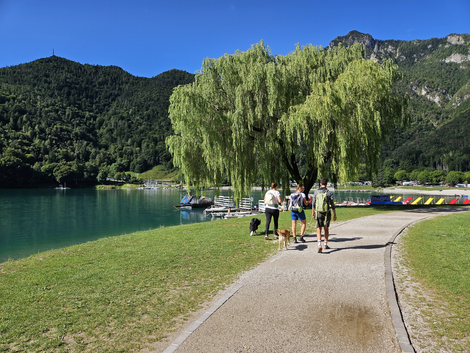 Lago di Ledro e sentieri immersi nella natura a pochi minuti dall’Attico da Silvi